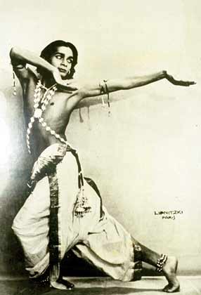 Uday posing in 1931 as Gandharva in Paris